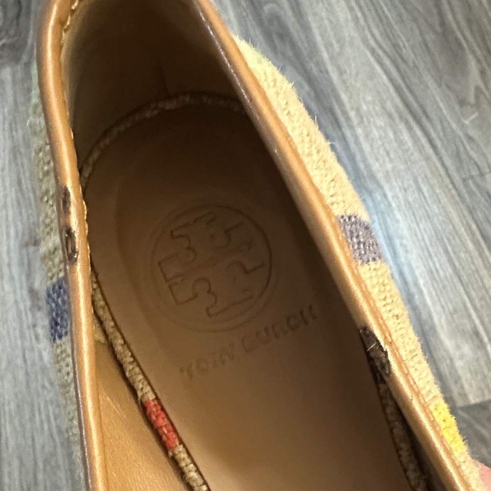 Tory Burch Women's Striped Flats with Gold Logo - Picture 7 of 9